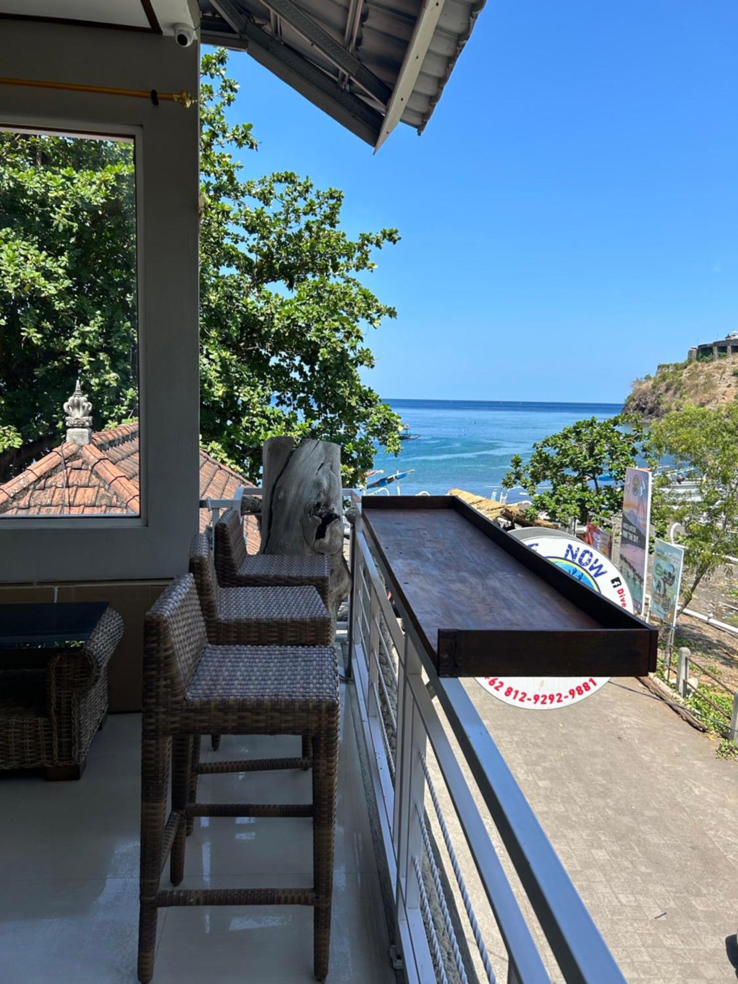 Blue Waves Hostel Amed Ambat Zewnętrze zdjęcie
