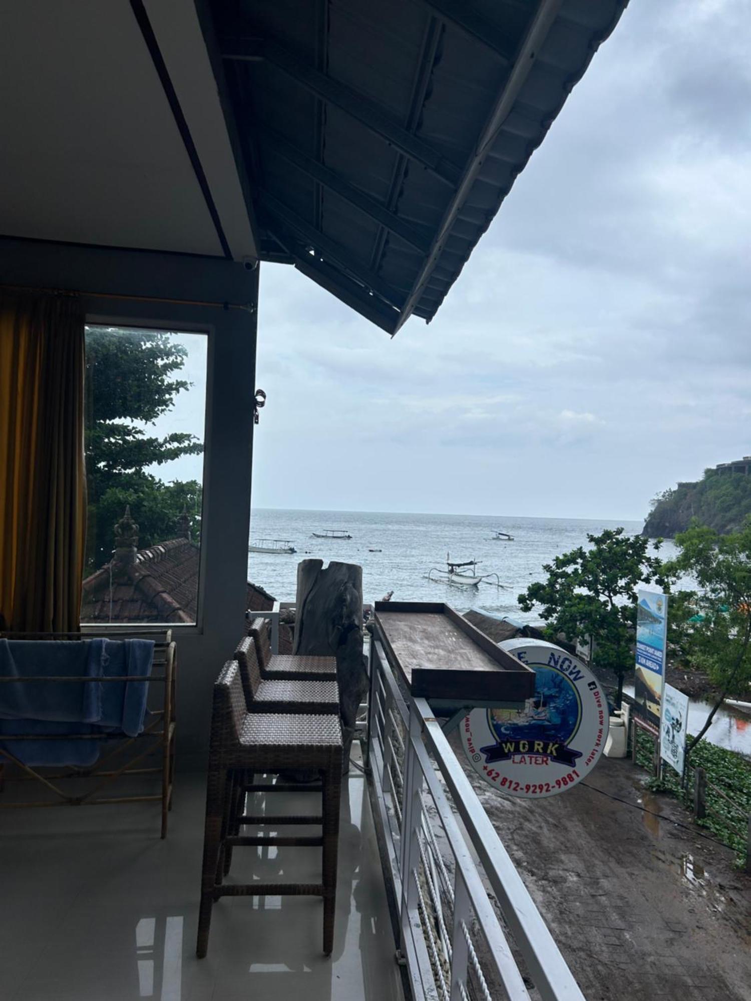 Blue Waves Hostel Amed Ambat Zewnętrze zdjęcie